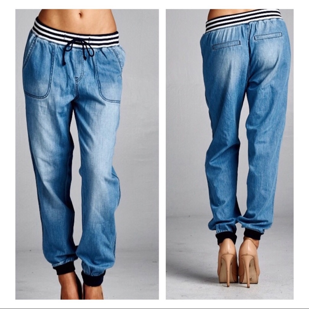 🌸 Drawstring denim jeans. NWT